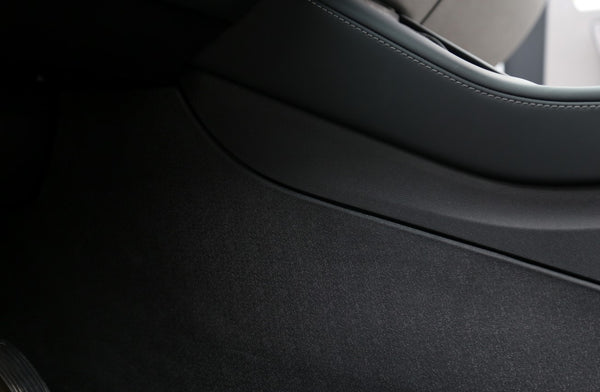 Tesla Model Y – TPE-sidebeskyttere til midterkonsol – produktbillede 3