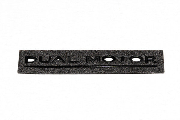 DUAL MOTOR-embleem voor achterklep – productafbeelding 2