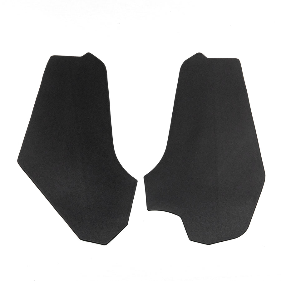 Tesla Model Y – centre-console side protector