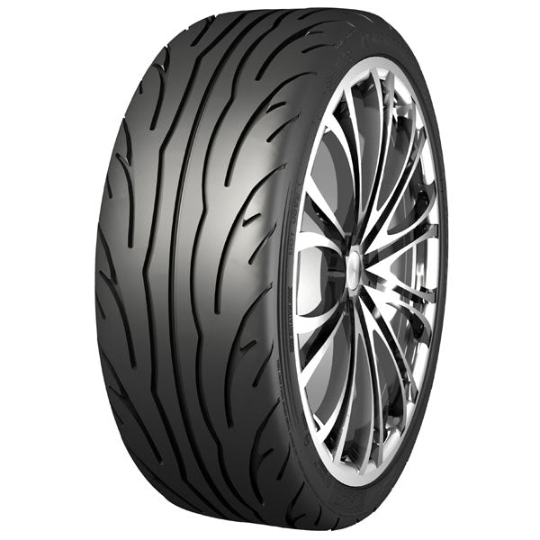 Tesla Model 3 – NS-2R Racing Medium 180 235/45R18 98Y