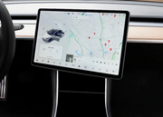 Tesla Model 3/Y – swivel screen mount – product image 2