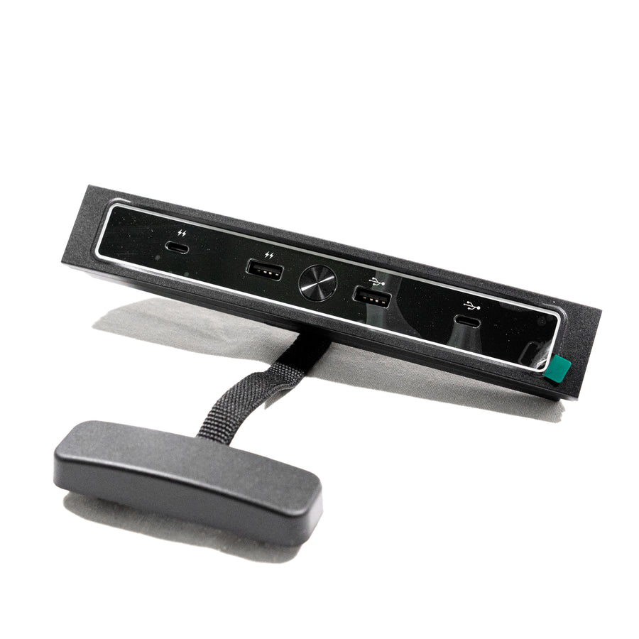 Tesla Model 3/Y – USB-A hub