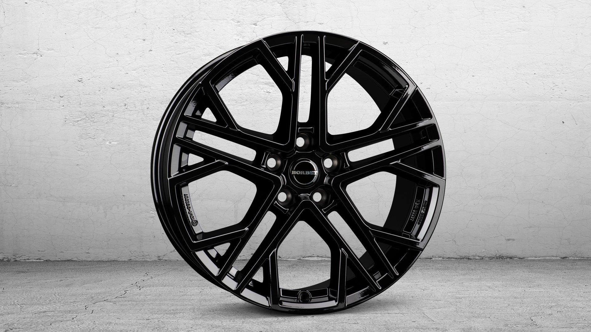BORBET XV black glossy – valmistajan mallikuva. Vanteen tarkat mitat ja pulttijako tuotetiedoissa. Kuva: BORBET.